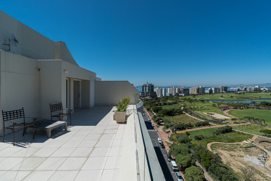 5 Bedroom Property for Sale in Mouille Point Western Cape